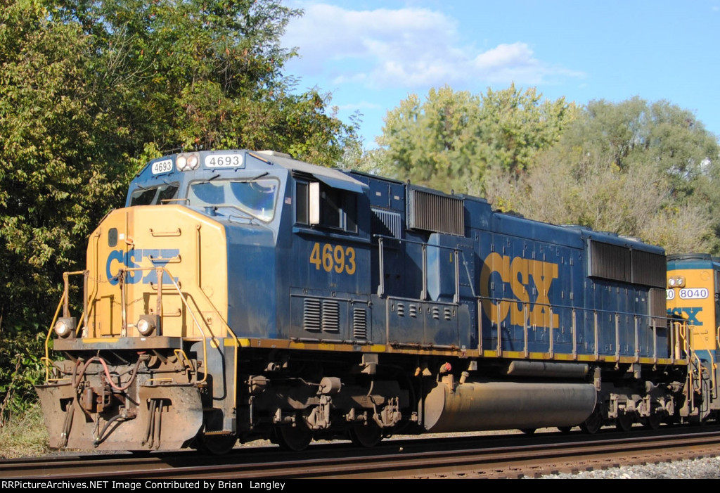 4693